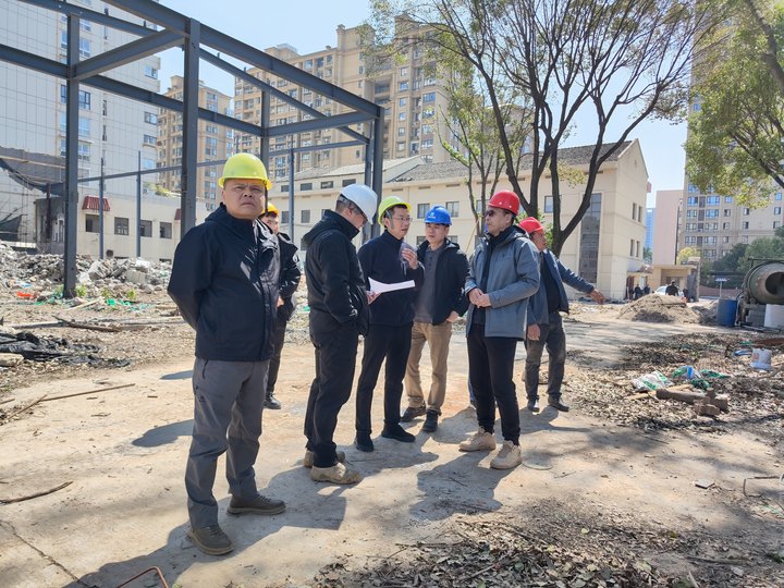 公司新闻 | 市工业与能源集团党委副书记、副董事长、总经理龚士东一行赴营运公司开展安全督查