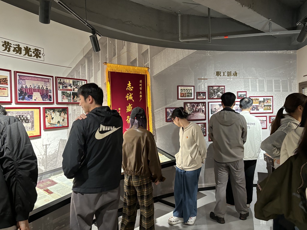 1763110439903002518.jpg 22.jpg